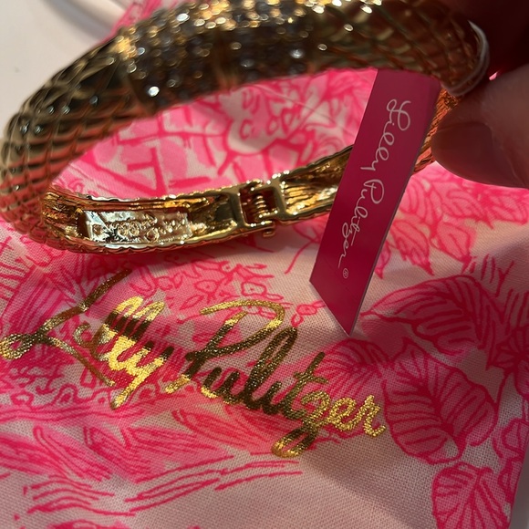 LILLY PULITZER SEA FAN CRYSTAL ENCRUSTED GOLD BANGLE BRAND NEW - Picture 6 of 8